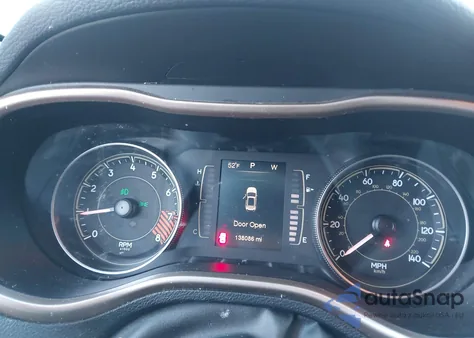 2014 Jeep Cherokee Latitude z USA, uszkodzony, nr VIN 1C4PJMCS9EW203764